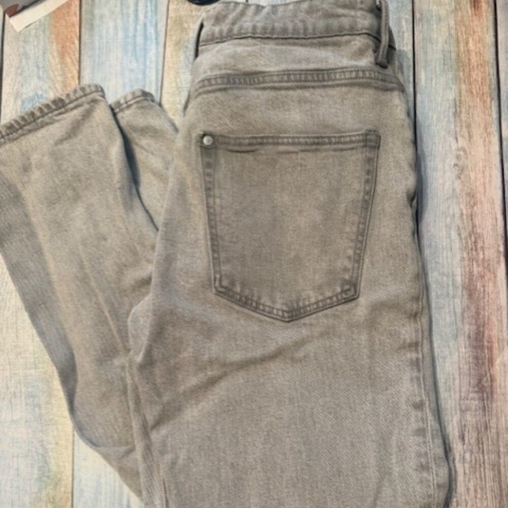 H&M Regular Fit Gray Denim Jeans 30x32 – Light Wash Casual Stretch Pants - Picture 5 of 10